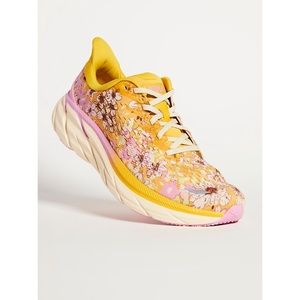 Hoka X FP movement Printed Clifton size 6.5